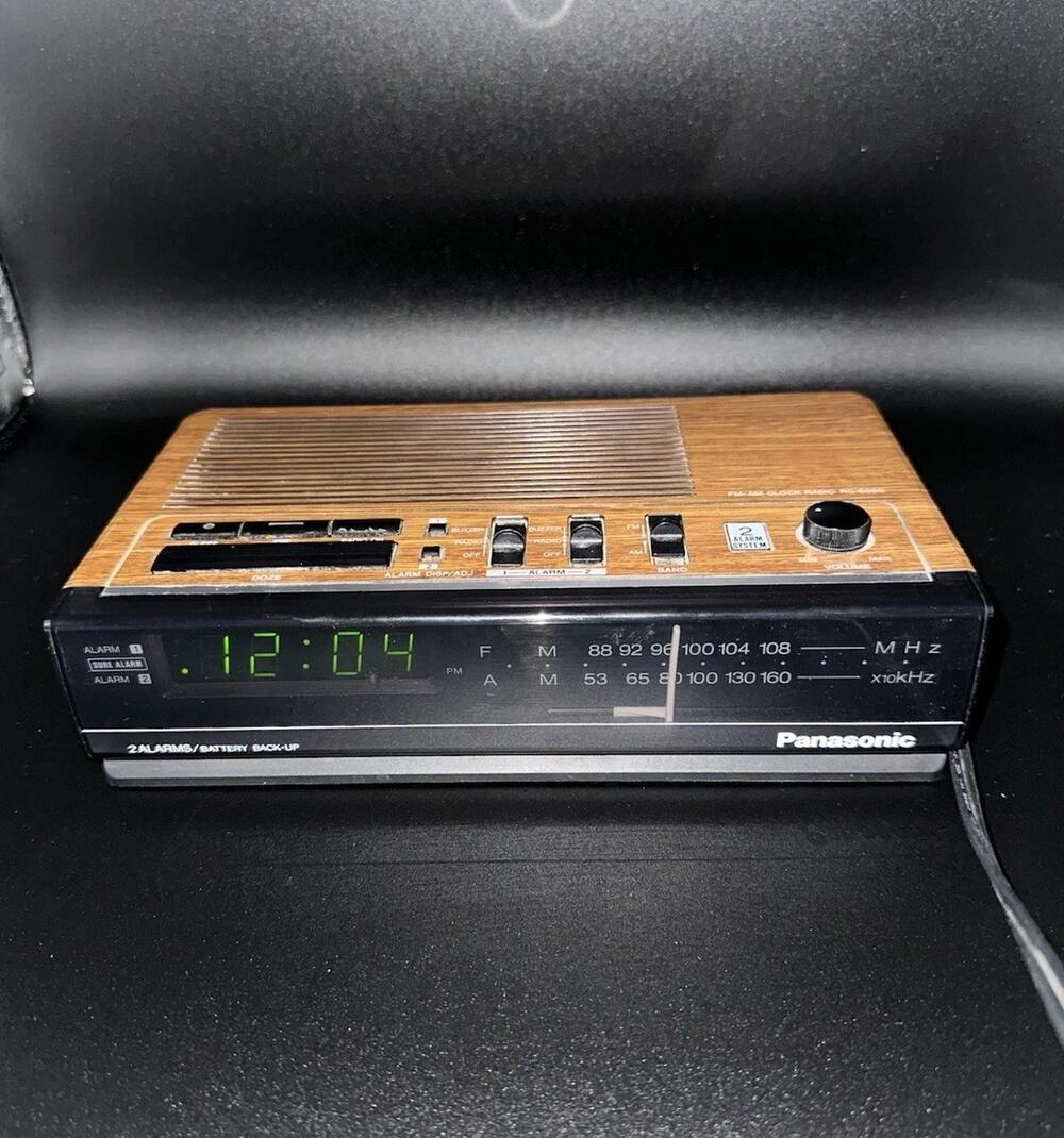 Vintage Panasonic RC-6090 AM/FM Digital Clock Radio Dual Alarm Woodgrain Tested